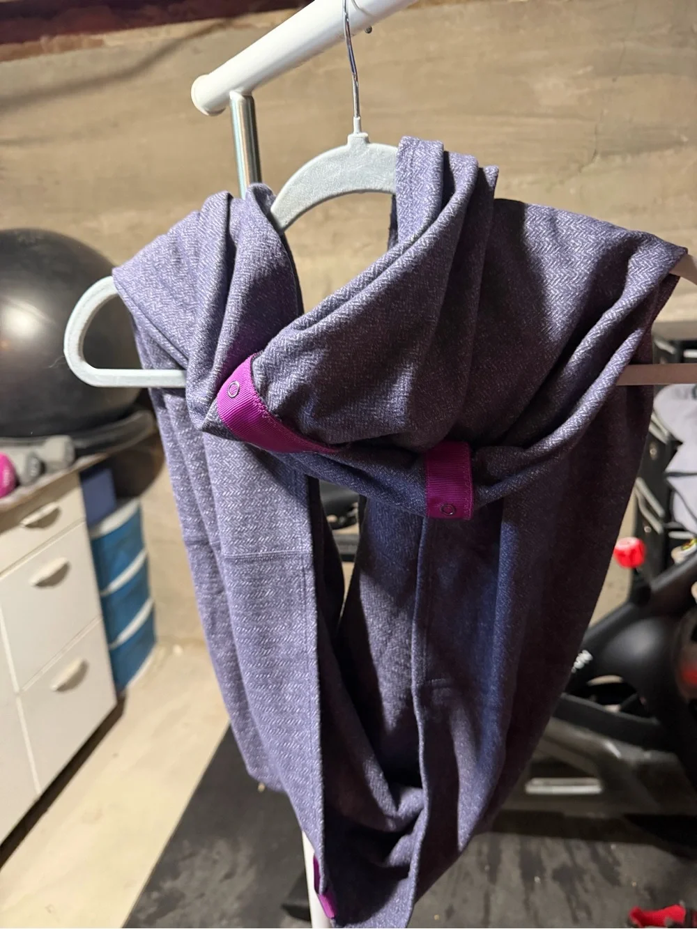Bundle- 4 lululemon Vinyasa Scarves
